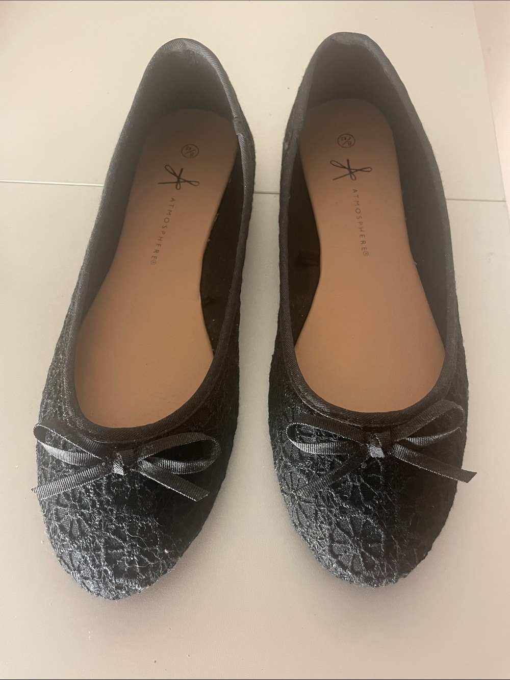 Atmosphere Black Lace Ballet Flats with Bow Accent Size 10